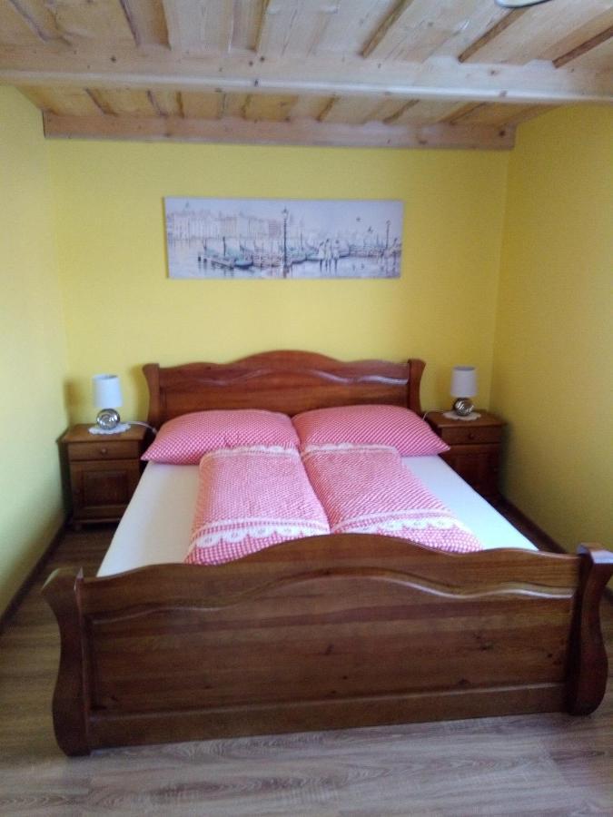 Drevenica Mak Oliver Kvacany Exterior foto